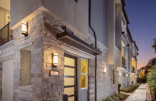 Detail Gallery Image 3 of 3 For 3588 E Indigo Privado, Ontario,  CA 91764 - 2 Beds | 2/1 Baths