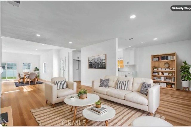 Detail Gallery Image 4 of 39 For 1200 S Castlegate, Compton,  CA 90221 - 4 Beds | 3 Baths