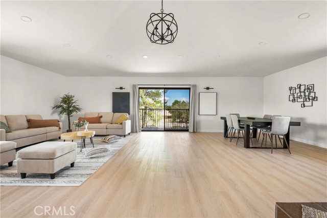 Front Image Thumbnail for CRGD25266939