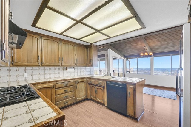 30062 Grandpoint Lane, Rancho Palos Verdes CA: https://media.crmls.org/medias/c2ab9f3a-0ece-4b1d-bacd-304ee7eccb68.jpg