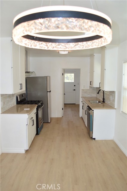 Detail Gallery Image 13 of 19 For 1303 146th, Gardena,  CA 90247 - 3 Beds | 2 Baths