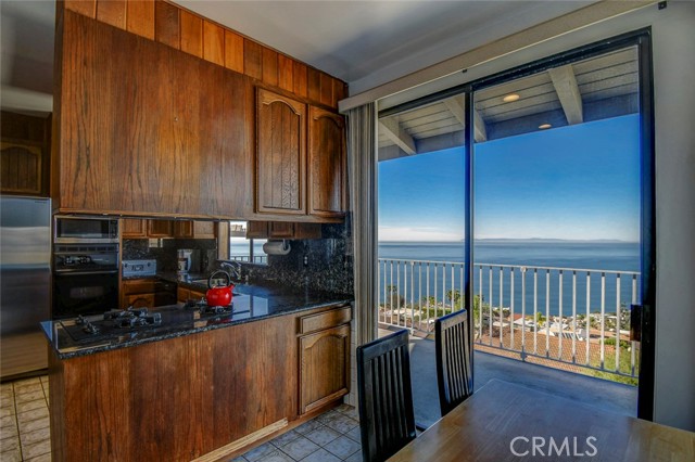 Detail Gallery Image 14 of 25 For 751 Bolsana, Laguna Beach,  CA 92651 - 4 Beds | 3/1 Baths