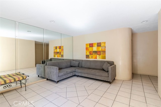 Detail Gallery Image 16 of 38 For 13543 Moorpark St #7,  Sherman Oaks,  CA 91423 - 2 Beds | 2 Baths