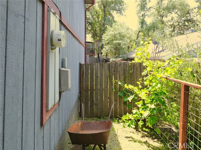 15595 34th Avenue, Clearlake CA: https://media.crmls.org/medias/c2ad99b6-355a-435f-b0f3-cd677d38c820.jpg