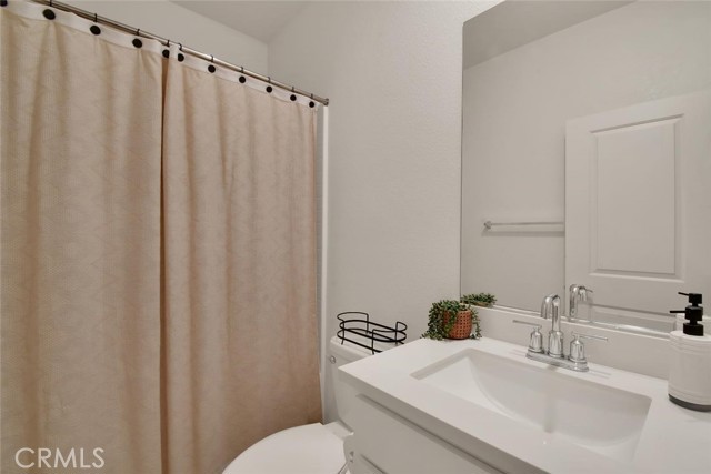 2032 Gatlin Court, Olivehurst CA: https://media.crmls.org/medias/c2adb592-2297-4a6c-9667-6ef066e9ac88.jpg
