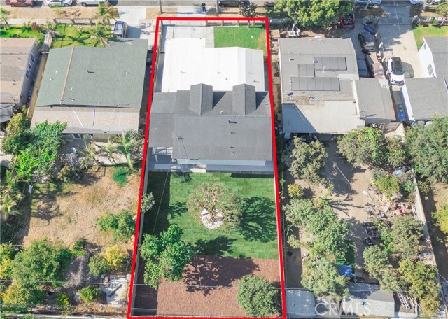 2122 W 10th Street, Santa Ana CA: https://media.crmls.org/medias/c2afa1a5-b8f4-4a25-9a28-4a2517b134ec.jpg