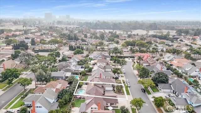 Detail Gallery Image 42 of 47 For 2909 S Rita Way, Santa Ana,  CA 92704 - 6 Beds | 4 Baths