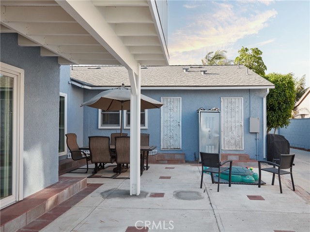 3322 117th Street, Inglewood, California 90303, 3 Bedrooms Bedrooms, ,3 BathroomsBathrooms,Single Family Residence,For Sale,117th,SB24060028