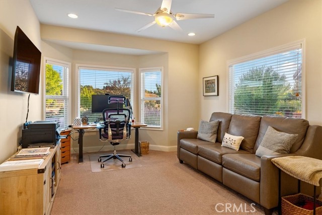 2035 Calle Pattito, Templeton CA: https://media.crmls.org/medias/c2b02b55-8a3b-4565-a858-6d201032f30c.jpg