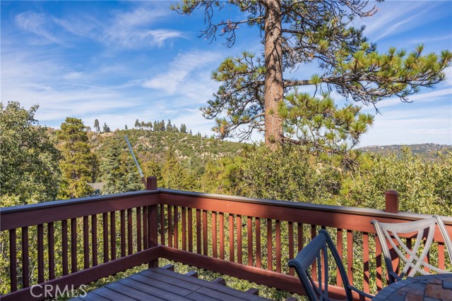 Detail Gallery Image 8 of 52 For 26329 Spyglass, Lake Arrowhead,  CA 92352 - 5 Beds | 3/1 Baths