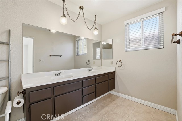 Detail Gallery Image 11 of 22 For 2635 Beech Tree, Hemet,  CA 92545 - 3 Beds | 2 Baths