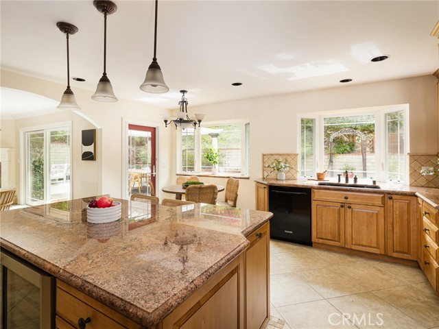 Detail Gallery Image 24 of 61 For 28422 Seamount Dr, Rancho Palos Verdes,  CA 90275 - 5 Beds | 3 Baths
