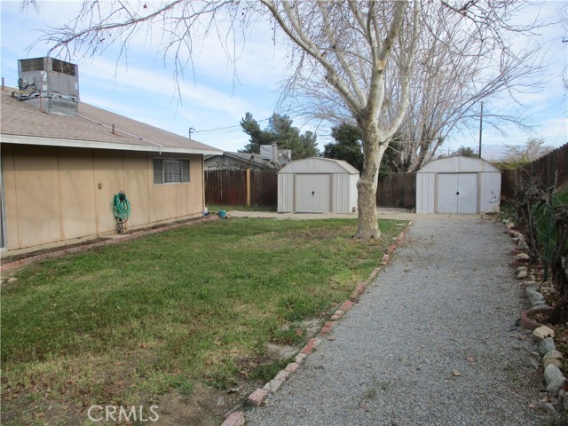 Detail Gallery Image 26 of 31 For 16999 Lorene Dr, Victorville,  CA 92395 - 3 Beds | 2 Baths