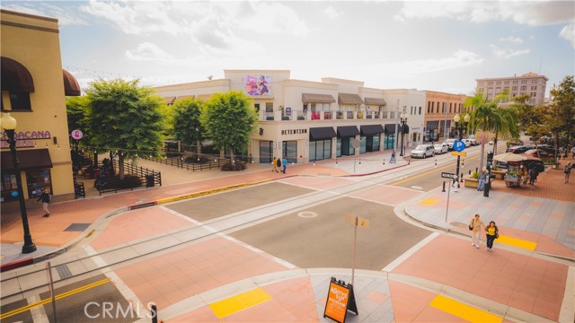 Detail Gallery Image 4 of 14 For 450 E 4th St #247,  Santa Ana,  CA 92701 - 2 Beds | 2 Baths