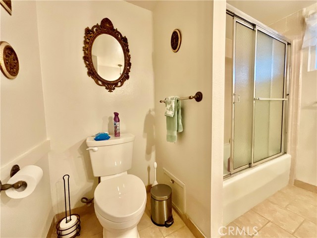10195 Shangri La Avenue, Hesperia CA: https://media.crmls.org/medias/c2b2a32b-410f-4e30-99d0-10c4d96aac72.jpg