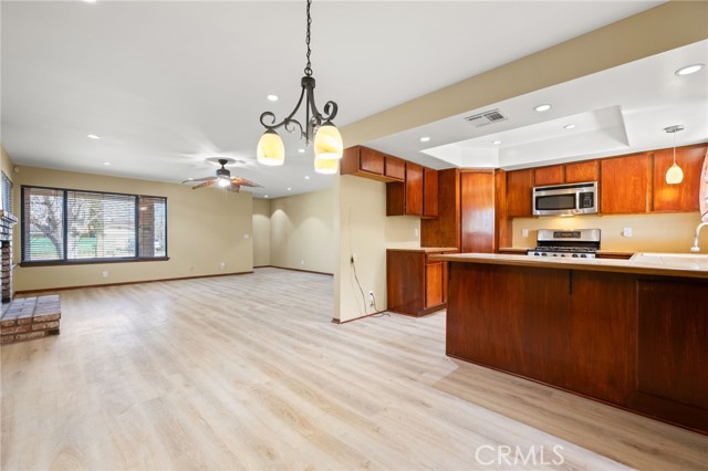 Detail Gallery Image 5 of 50 For 9756 E Avenue S4, Littlerock,  CA 93543 - 3 Beds | 2 Baths