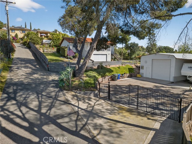 Detail Gallery Image 62 of 69 For 1528 York Dr, Vista,  CA 92084 - 3 Beds | 2 Baths