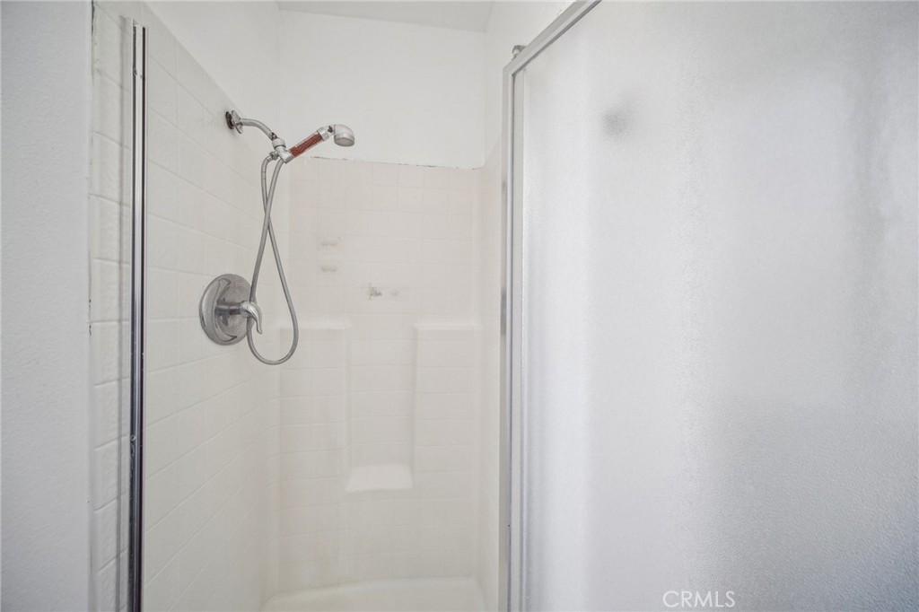 https://media.crmls.org/medias/c2b414b3-5d3d-4efd-8c9d-4ed09145ced6.jpg?preset=X-Large