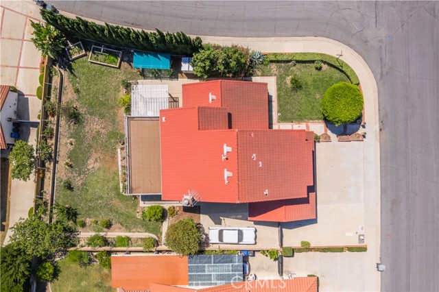 653 Rocking Horse Road, Walnut CA: https://media.crmls.org/medias/c2b4b5e0-dfa4-4192-86a8-58a826147afd.jpg