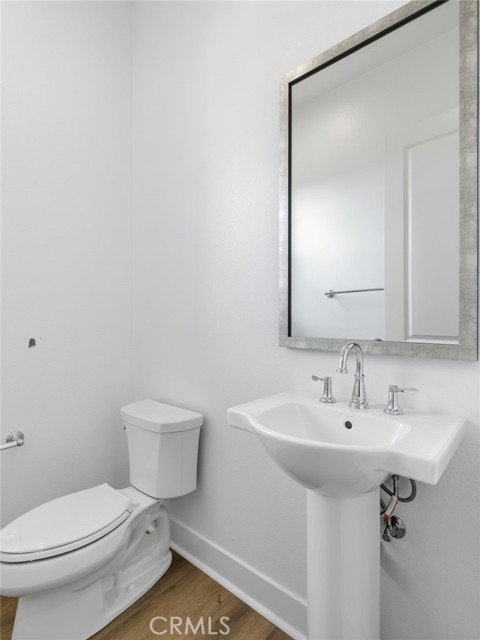 Detail Gallery Image 13 of 41 For 27558 Juniper Ln, Valencia,  CA 91381 - 5 Beds | 4/1 Baths