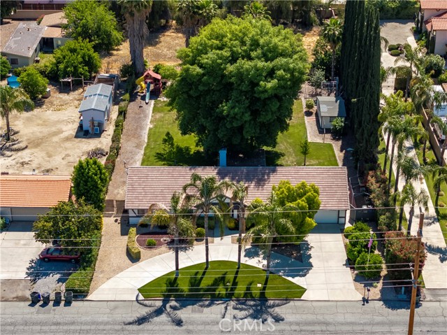 274 N Hemet Street, Hemet CA: https://media.crmls.org/medias/c2b753c7-7014-4f37-99cc-819930f6e26b.jpg
