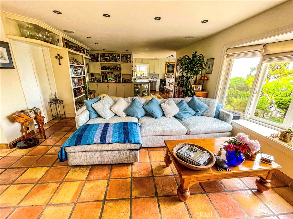 C2b7bdd1 25e8 48e6 Ac34 D3a5d04a33fe