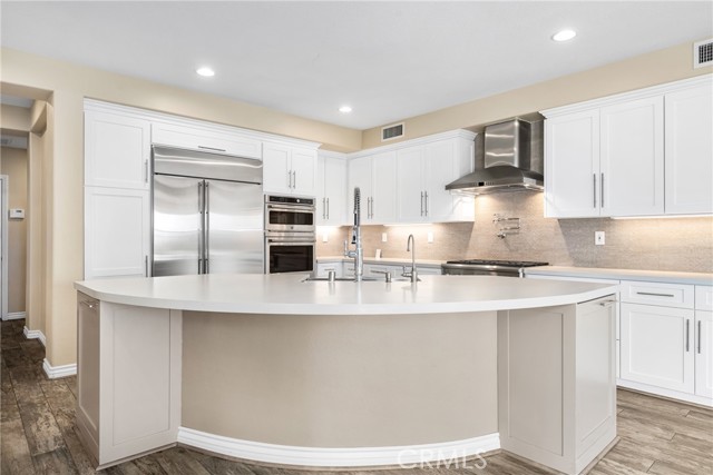 Detail Gallery Image 15 of 44 For 1030 S Summer Breeze Ln, Anaheim Hills,  CA 92808 - 5 Beds | 4/1 Baths