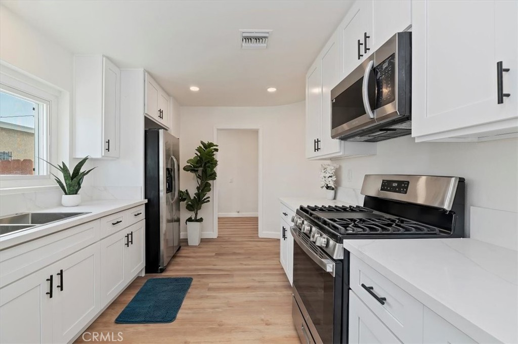 C2B8F233 8Bce 4Cb4 817A B74B8E65Ef14 2816 W 84Th, Inglewood, Ca 90305 &Lt;Span Style='BackgroundColor:transparent;Padding:0Px;'&Gt; &Lt;Small&Gt; &Lt;I&Gt; &Lt;/I&Gt; &Lt;/Small&Gt;&Lt;/Span&Gt;