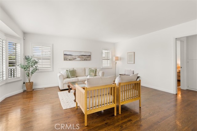 Detail Gallery Image 6 of 44 For 243 S Hanford, San Pedro,  CA 90732 - 3 Beds | 2 Baths