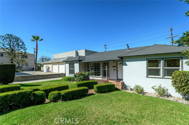 Detail Gallery Image 4 of 58 For 2111 N Verdugo, Glendale,  CA 91208 - 2 Beds | 2 Baths