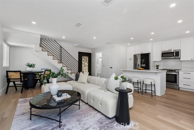 Detail Gallery Image 43 of 74 For 3871 Hendrix St, Irvine,  CA 92614 - 9 Beds | 9/2 Baths