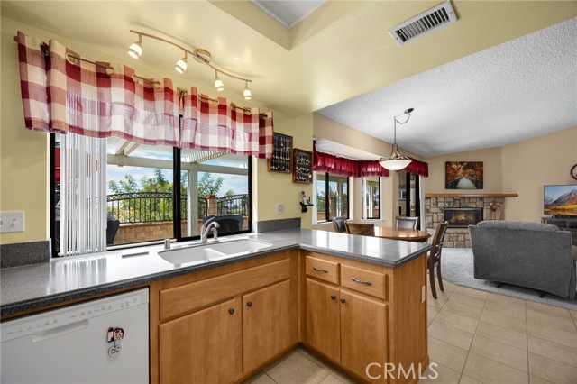 Detail Gallery Image 9 of 35 For 25563 Santa Barbara St, Moreno Valley,  CA 92557 - 3 Beds | 2 Baths