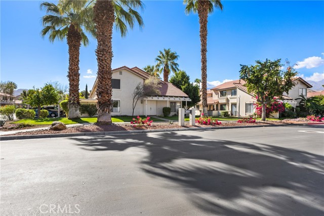 Detail Gallery Image 27 of 35 For 6135 Montecito Dr, Palm Springs,  CA 92264 - 3 Beds | 2/1 Baths