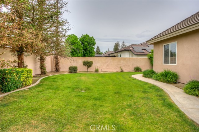 Detail Gallery Image 15 of 65 For 1507 Cromerton, Bakersfield,  CA 93311 - 5 Beds | 2/1 Baths