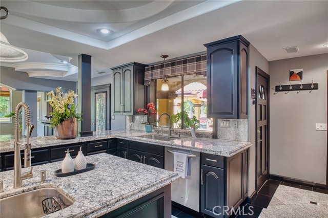 948 Peninsula Avenue, Claremont CA: https://media.crmls.org/medias/c2bbef7d-e26e-488e-9242-9eec729c4fb6.jpg