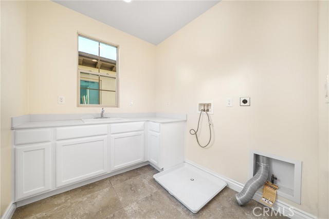 Detail Gallery Image 24 of 36 For 60 Sherwood, Irvine,  CA 92620 - 5 Beds | 6/1 Baths