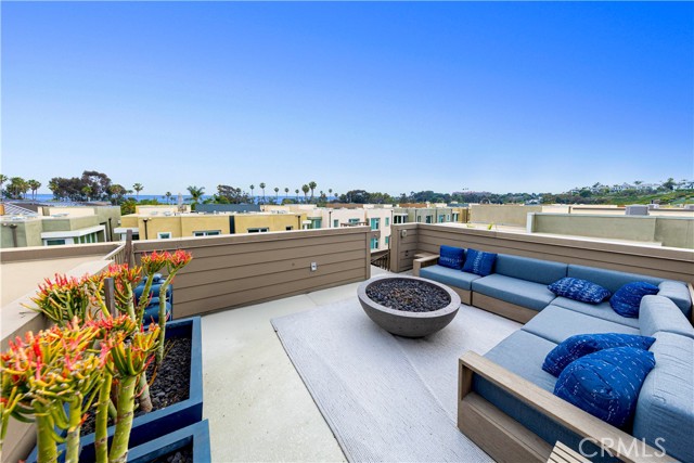 983 Doheny Way, Dana Point CA: https://media.crmls.org/medias/c2bd7084-212d-4045-8f96-a19a141391ca.jpg