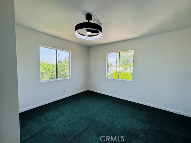 Detail Gallery Image 10 of 20 For 7019 Chimineas Ave, Reseda,  CA 91335 - 5 Beds | 4 Baths