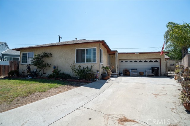 Detail Gallery Image 4 of 68 For 8826 Bermudez St, Pico Rivera,  CA 90660 - 3 Beds | 2 Baths