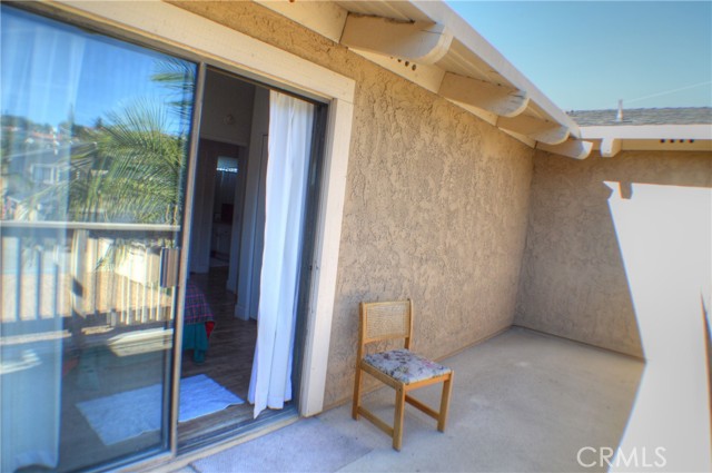 146 Avenida Baja, San Clemente CA: https://media.crmls.org/medias/c2bdc2ac-3cd9-4e4b-b5e9-3eba969bcacc.jpg