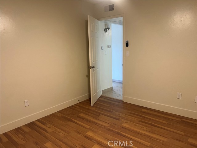 Detail Gallery Image 15 of 41 For 1026 Flower St, Bakersfield,  CA 93305 - – Beds | – Baths