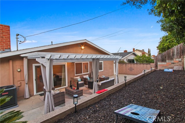 1737 Roseglen Avenue, San Pedro CA: https://media.crmls.org/medias/c2be08b1-a509-49af-84c8-ef266c60bcfe.jpg