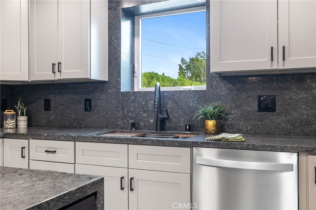 MLS #SR25265594 image #15