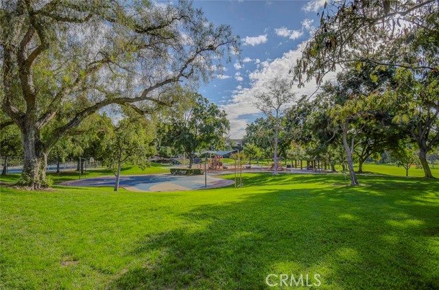 Detail Gallery Image 39 of 44 For 21941 Rimhurst #D,  Lake Forest,  CA 92630 - 2 Beds | 1 Baths