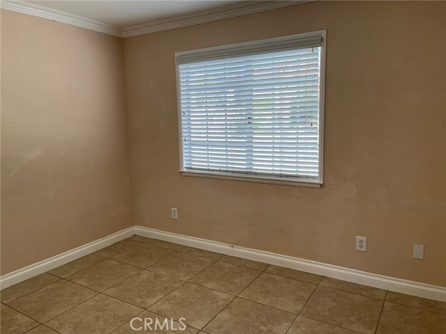 Image 7 of 33 For 22485 Canyon Lake Drive