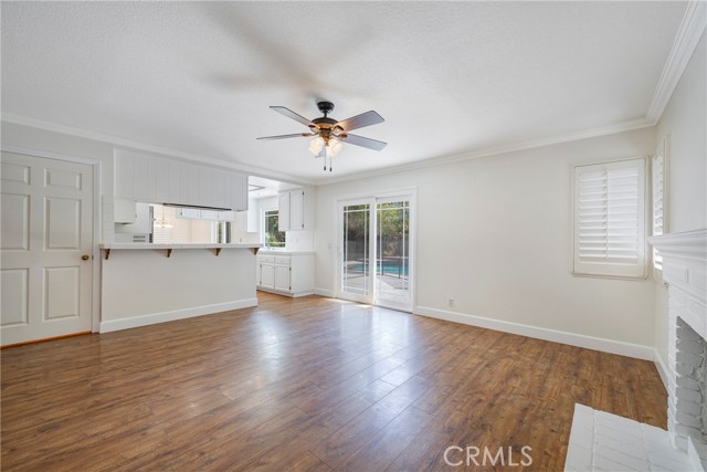 Detail Gallery Image 33 of 59 For 24004 Arminta St, West Hills,  CA 91304 - 4 Beds | 3 Baths