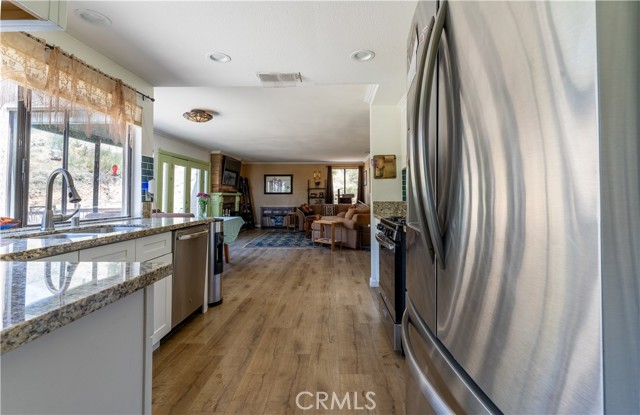 Detail Gallery Image 19 of 50 For 3094 Small Canyon Dr, Highland,  CA 92346 - 4 Beds | 3 Baths