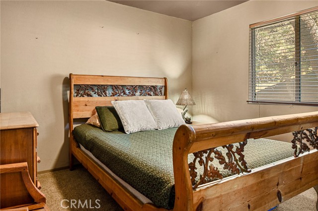 Detail Gallery Image 23 of 30 For 1256 Grass Valley, Lake Arrowhead,  CA 92352 - 3 Beds | 2 Baths