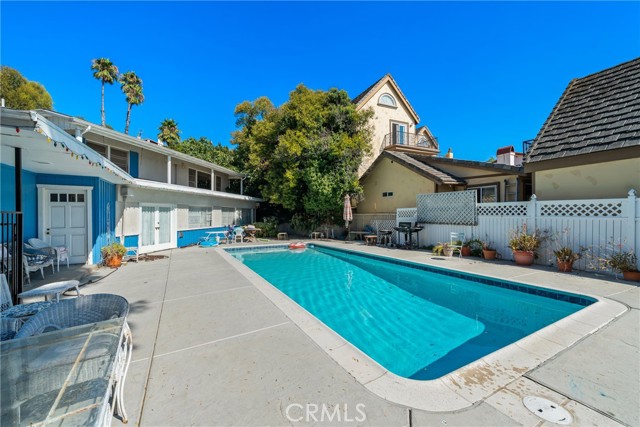 12852 Fairhaven, Santa Ana CA: https://media.crmls.org/medias/c2c13208-e64a-4a61-8244-e47cc73a4fb7.jpg