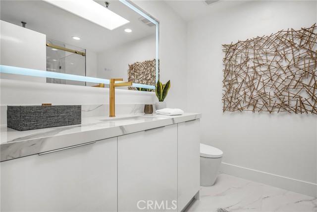 200 S Catalina Avenue, Redondo Beach CA: https://media.crmls.org/medias/c2c1a8a6-c713-46fa-812c-1b93bda94e3a.jpg